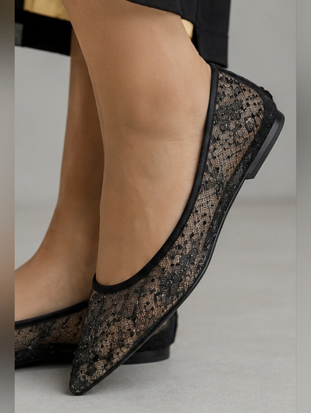 Jewel By Badgley Mischka Elegant Black Lace Pointed-Toe Ballet Flats US 8